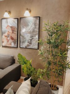 Simple Tips for Creating a Cozy and Inviting Living Space at Home